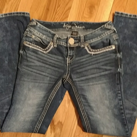 SOLD......Ariya jeans, bleached look - Picture 2 of 3